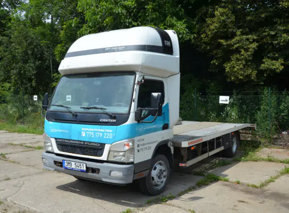 Mitsubishi FUSO - odtahovka